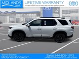 New 2025 Honda Pilot Touring image 5