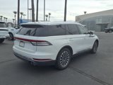 Used 2020 Lincoln Aviator Reserve w/ Equipment Group 201A image 4
