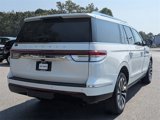 Used 2023 Lincoln Navigator L Reserve image 3