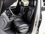 Certified 2025 Porsche Cayenne image 5