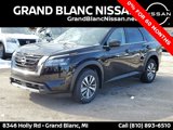 New 2025 Nissan Pathfinder SL image 2