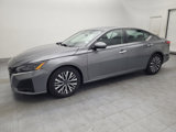 Used 2023 Nissan Altima 2.5 SV image 2