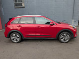 Used 2022 Kia Niro EX Premium image 2