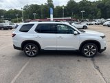 New 2025 Honda Pilot Touring image 4