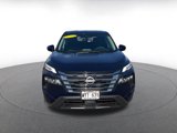 Used 2024 Nissan Rogue SV image 4