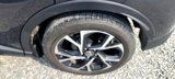 Used 2022 Toyota C-HR XLE image 6