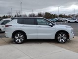 New 2025 Mitsubishi Outlander SEL image 4