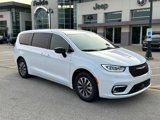 New 2025 Chrysler Pacifica Select image 3