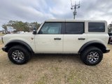 New 2025 Ford Bronco Badlands image 2
