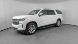 Used 2023 Chevrolet Suburban Premier image 2