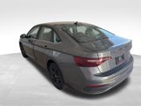 Used 2023 Volkswagen Jetta SE w/ Panoramic Sunroof Package image 3