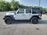 Used 2024 Jeep Wrangler Unlimited image 2