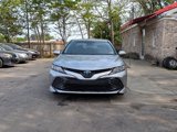 Used 2018 Toyota Camry XLE image 3