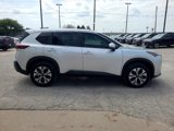 Used 2023 Nissan Rogue SV image 4