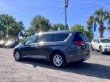 Used 2020 Chrysler Pacifica Touring-L image 6