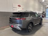New 2025 Nissan Pathfinder Platinum image 3