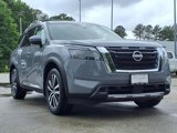 New 2025 Nissan Pathfinder Platinum image 2