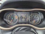 Used 2018 Jeep Cherokee Latitude image 3