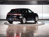 Used 2025 Porsche Macan image 5