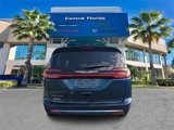 Used 2023 Chrysler Pacifica Touring-L image 6