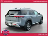 New 2025 Nissan Pathfinder Platinum image 6