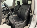 Used 2023 Chrysler Pacifica Touring-L image 4