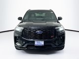 Used 2025 Ford Explorer ST image 2