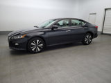 Used 2022 Nissan Altima 2.5 SV w/ SV Premium Package image 2