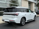 New 2025 INFINITI QX80 Luxe image 3