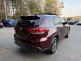 Used 2018 Toyota Highlander XLE image 5