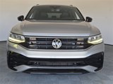 Certified 2022 Volkswagen Tiguan SE R-Line image 3
