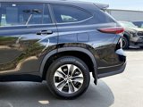 Used 2024 Toyota Highlander XLE image 4