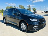 New 2026 Chrysler Pacifica Select image 2