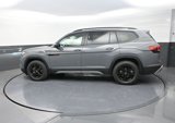 New 2025 Volkswagen Atlas Peak Edition SE image 5