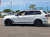 Used 2025 BMW X7 M60i w/ Climate Comfort Package image 5