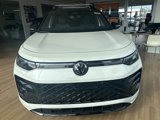 New 2025 Volkswagen Tiguan SE R-Line image 2