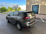 Used 2018 Nissan Rogue S image 4