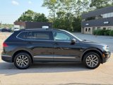 Used 2020 Volkswagen Tiguan SE w/ Panoramic Sunroof Package image 4
