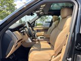 New 2025 Land Rover Range Rover SE image 3