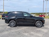New 2025 Jeep Grand Cherokee Limited w/ Luxury Tech Group II image 3