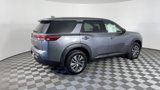 New 2025 Nissan Pathfinder S image 4