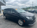 Used 2022 Chrysler Voyager LX image 3