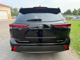 Used 2021 Toyota Highlander XLE image 2