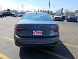 Used 2024 Volkswagen Jetta SE image 4