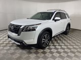 New 2025 Nissan Pathfinder Platinum image 4