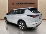 New 2025 Mitsubishi Outlander SE image 3