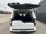 Used 2016 Land Rover LR4 image 4