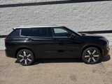 New 2025 Mitsubishi Outlander AWD image 2
