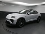 Used 2025 Porsche Macan 4S Electric image 4