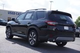 New 2025 Honda Pilot Touring image 3
